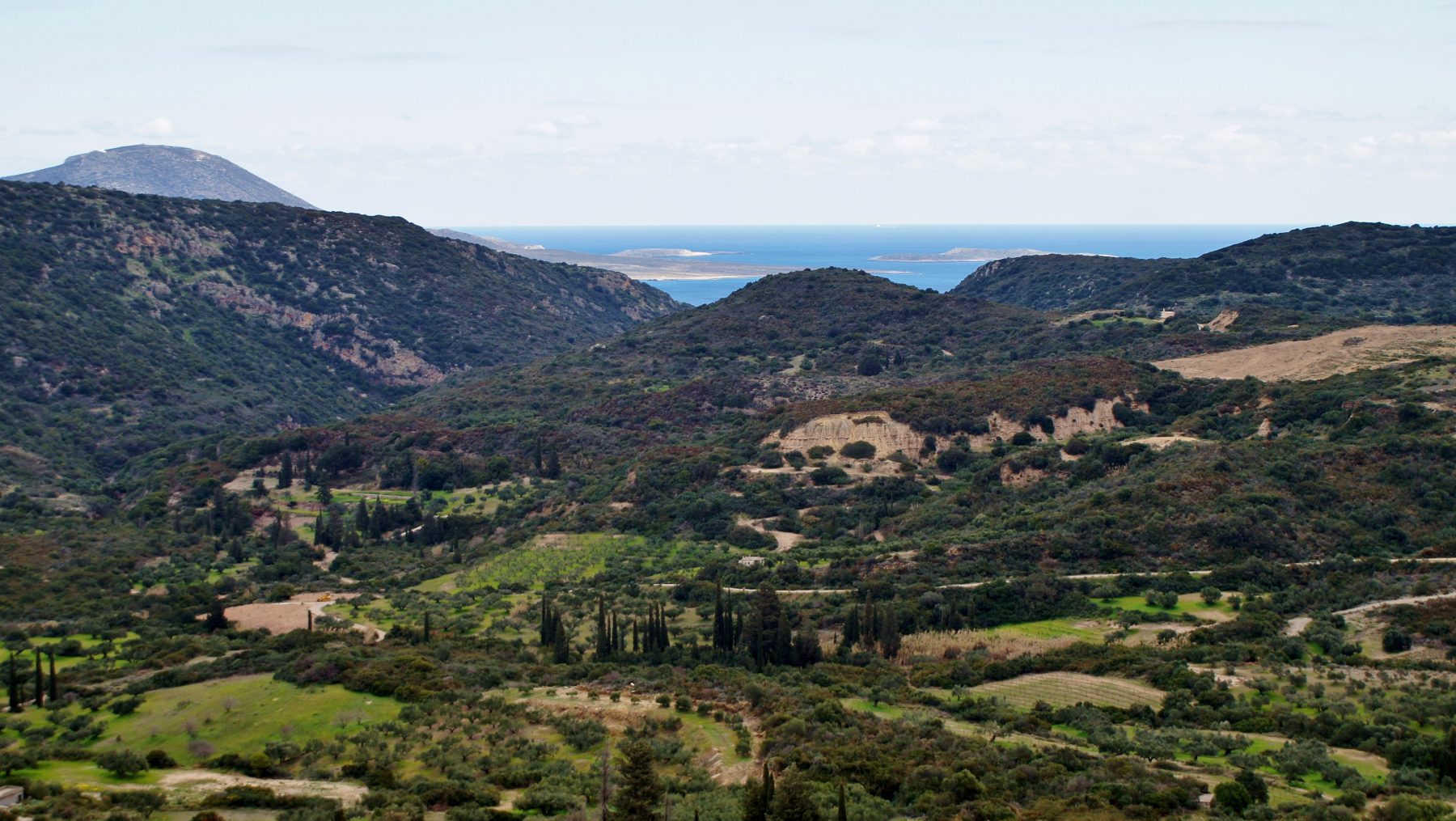 valley-min