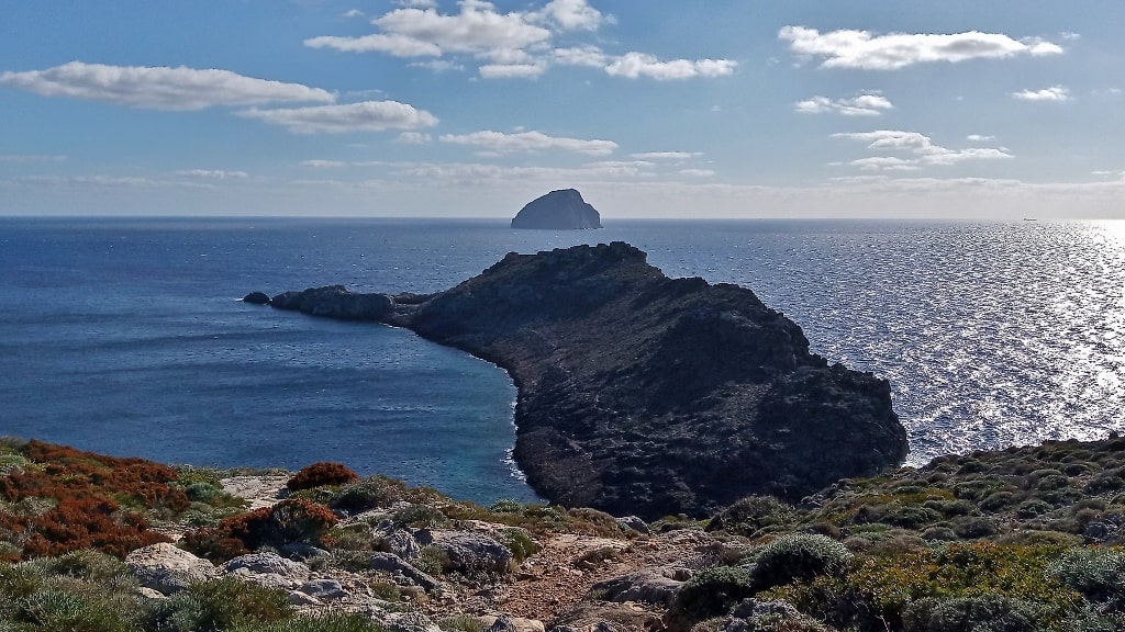 Chytra island by Xenonas Fos ke Choros (4)