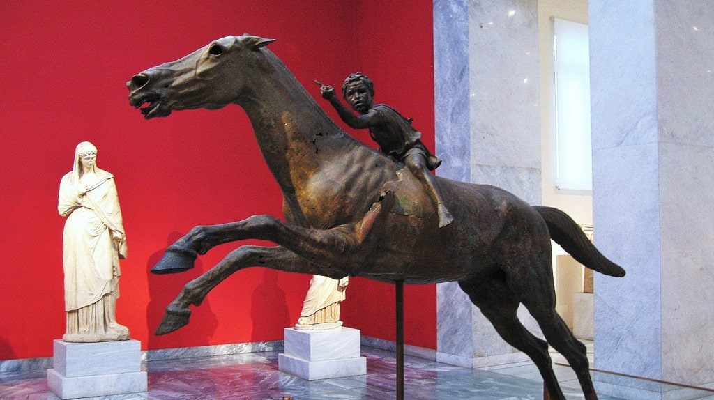 National Archaeological Museum - Athens Info Guide by Xenonas Fos ke Choros