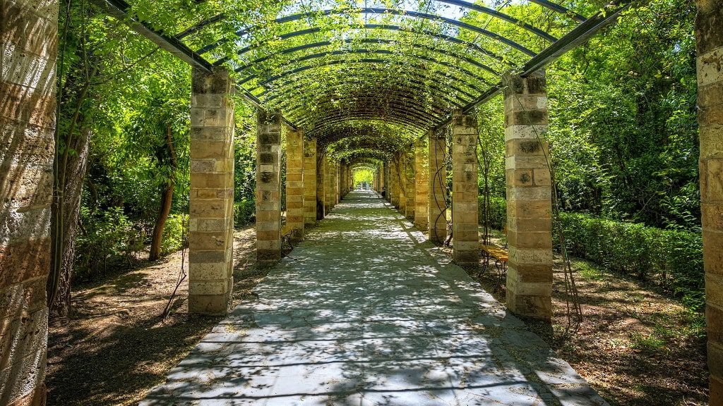 National Garden - Athens Info Guide by Xenonas Fos ke Choros