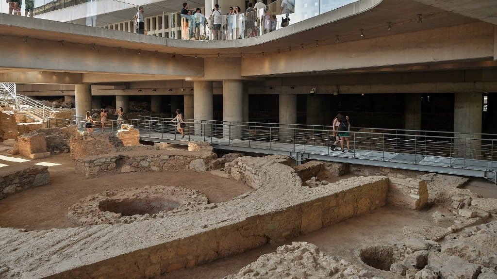 New Acropolis Museum - Athens Info Guide by Xenonas Fos ke Choros