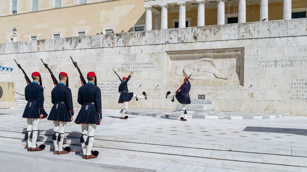 Syntagma - Athens Info Guide by Xenonas Fos ke Choros