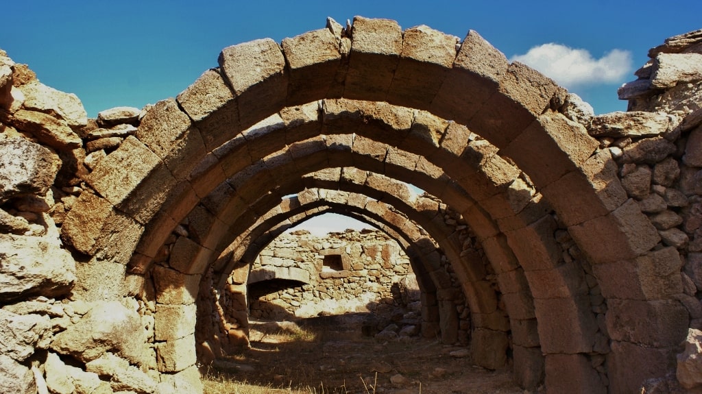 Architecture of Kythira by Xenonas Fos ke Choros (6)